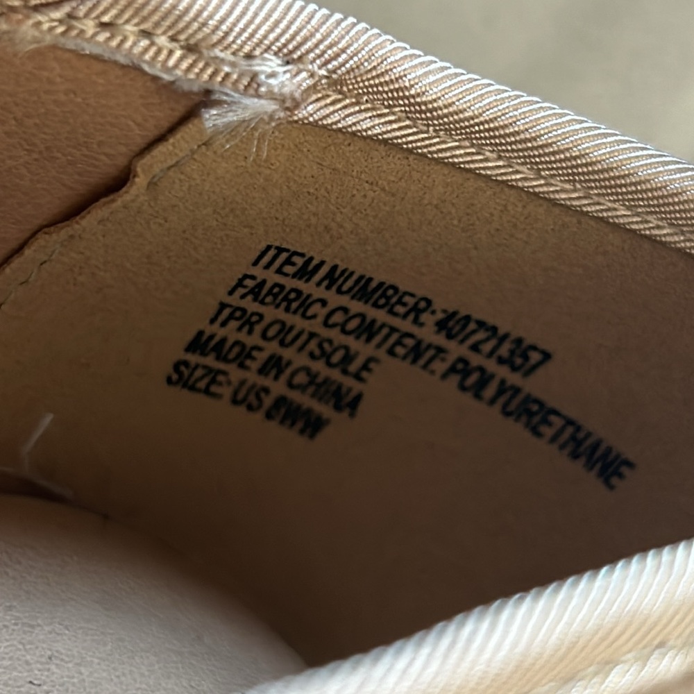 NWT Torrid Bow Detail Square Toe Flat (WW) - Picture 10 of 10